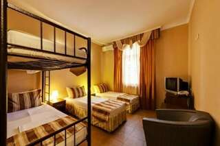 Гостиница Мартон Пашковский Краснодар Стандарт Бизнес (четырехместный )-2