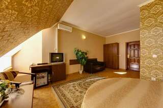 Гостиница Мартон Пашковский Краснодар Люкс-4